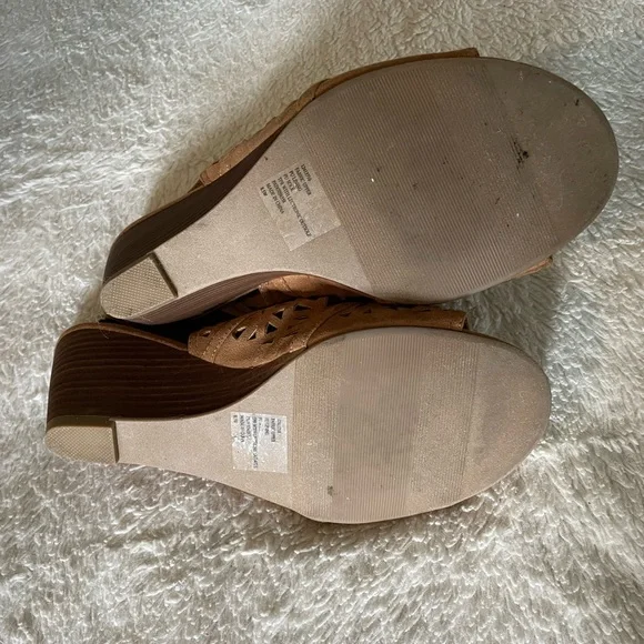 Torrid ankle bootie size 8.5W - Picture 7 of 7